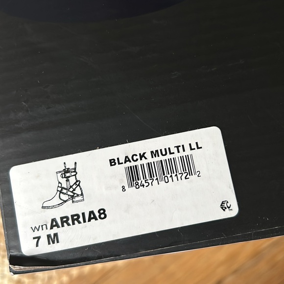 Nine West - Picture 4 of 4